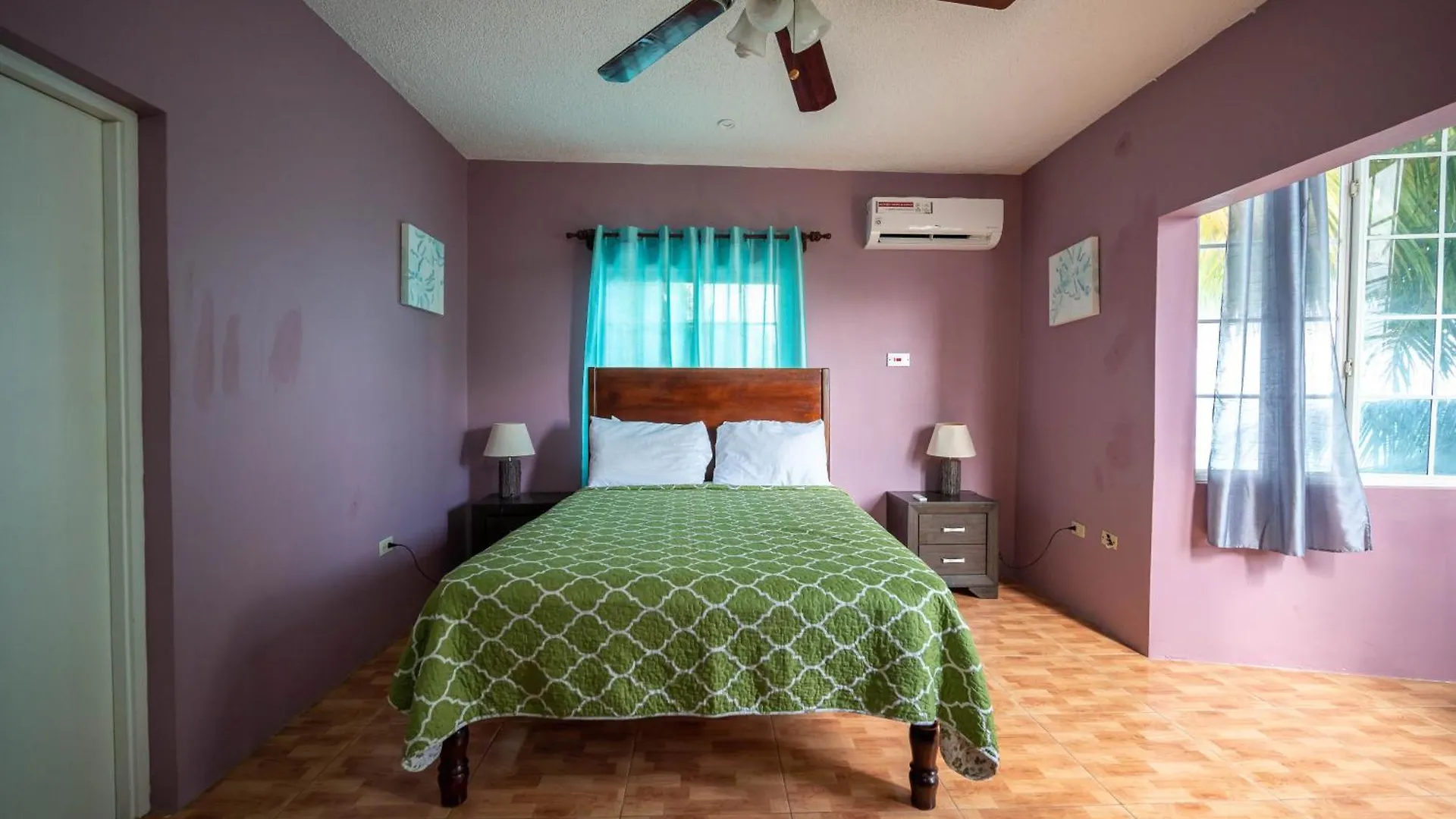 Apartamento Chrisann'S Beach Resort Saint Maryʼs