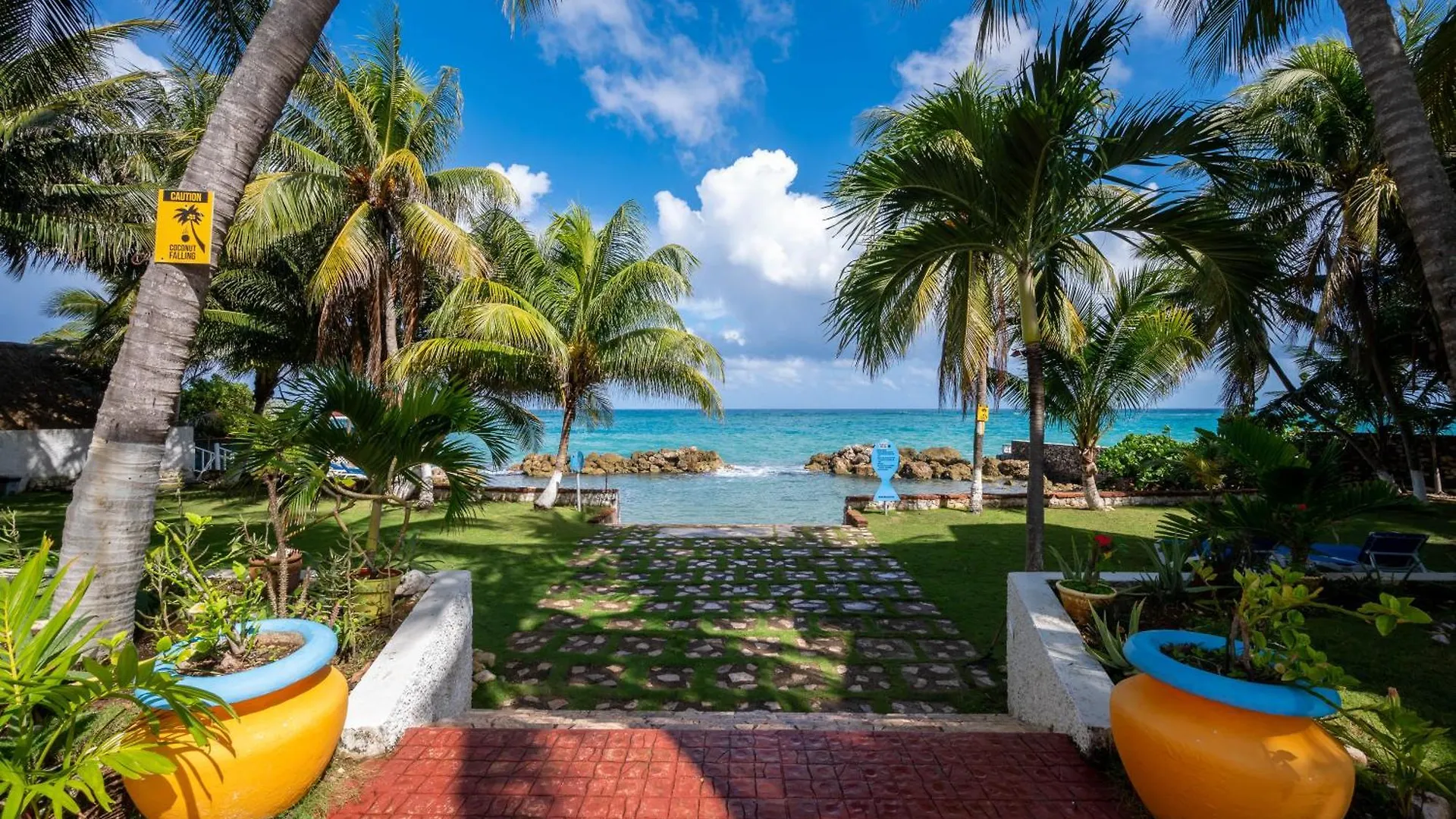 Chrisann'S Beach Resort Saint Maryʼs